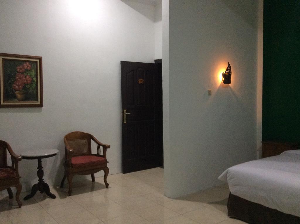 Le Paradis Hotel Palembang Oda fotoğraf
