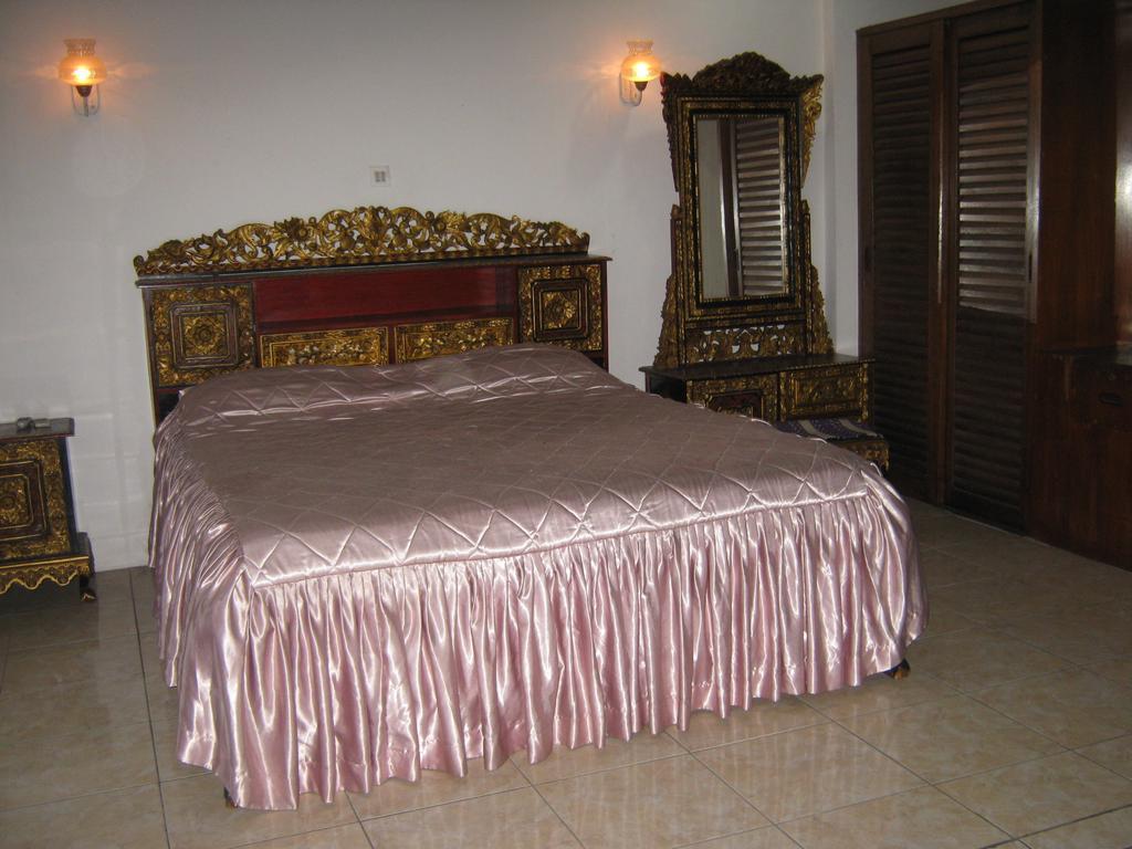 Le Paradis Hotel Palembang Oda fotoğraf