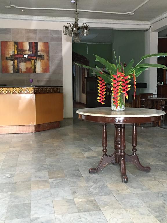 Le Paradis Hotel Palembang Dış mekan fotoğraf